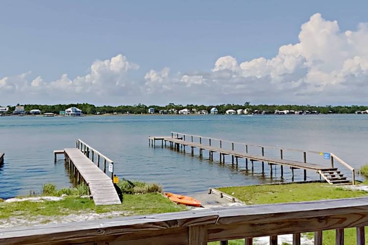 Fishing pier