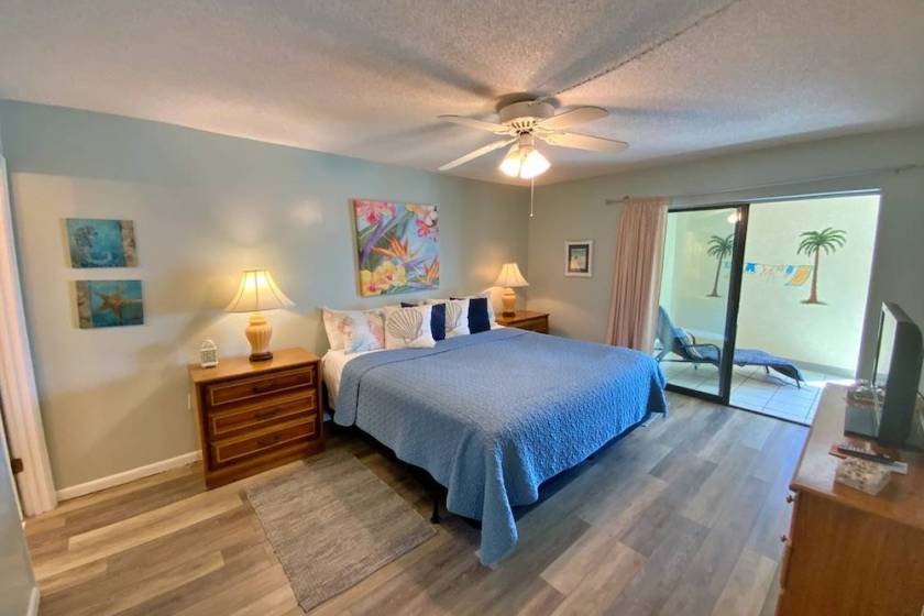 A bed in the Gulf Tower 5B - a 2BR,2BA vacation rental in Gulf Shores