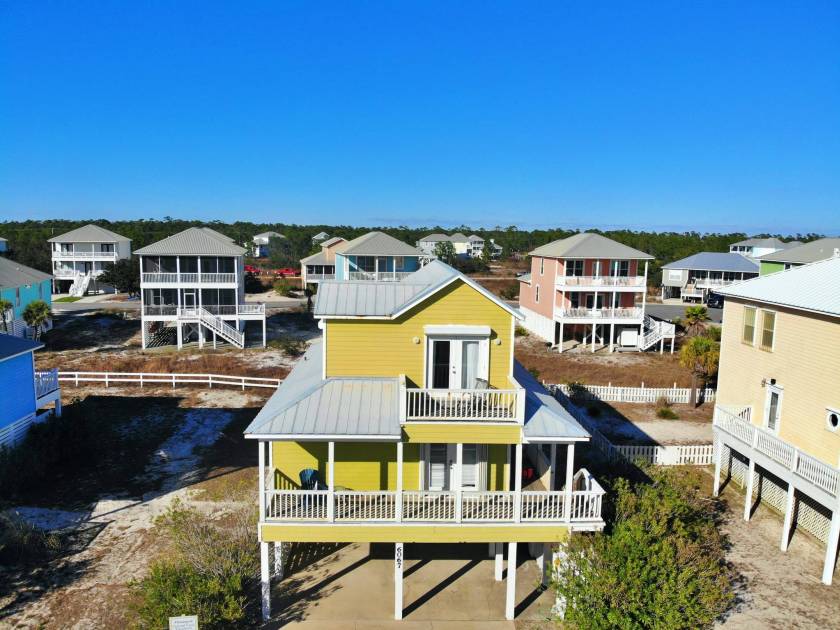 Fleming ~ O 3 Bedrooms2 BathSleeps 6