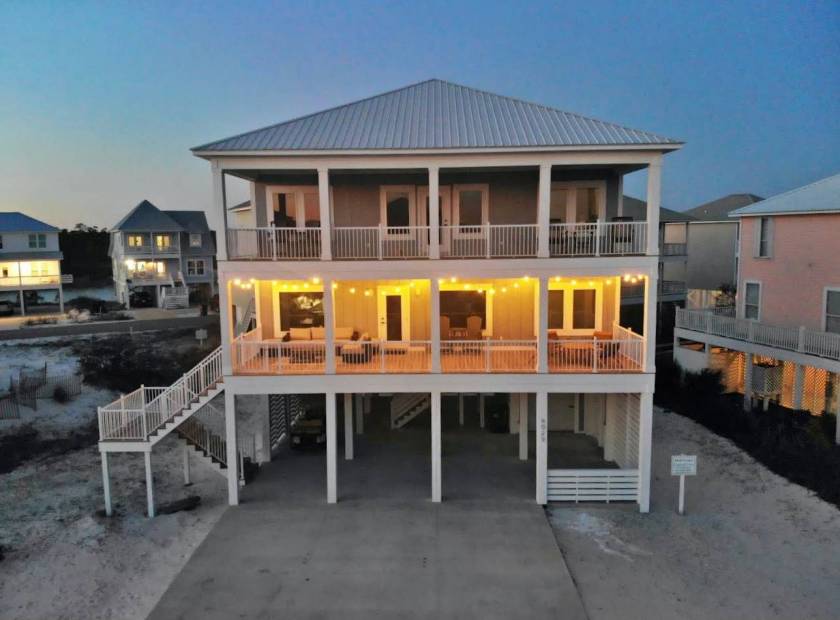 Shell Seeker 5 Bedrooms 5 Baths 14 Guests